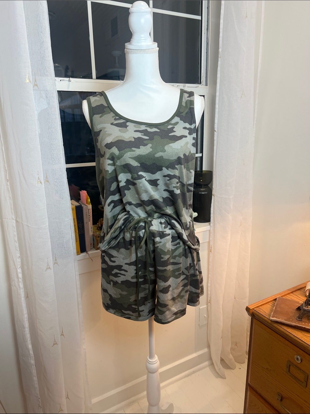Lucky Brand Green and Gray Camo PJ short set size XL.